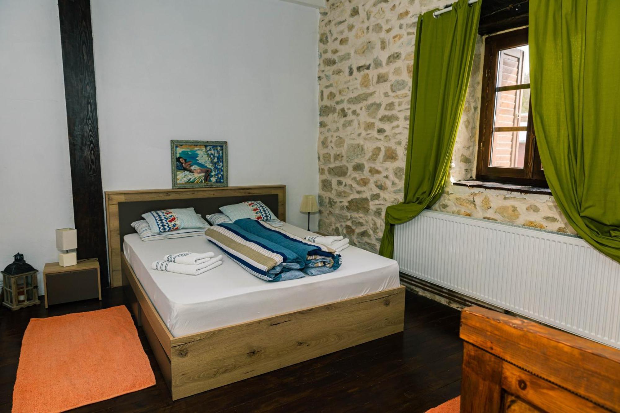 Отель Casa Thea Cheile Nerei Socolari Экстерьер фото