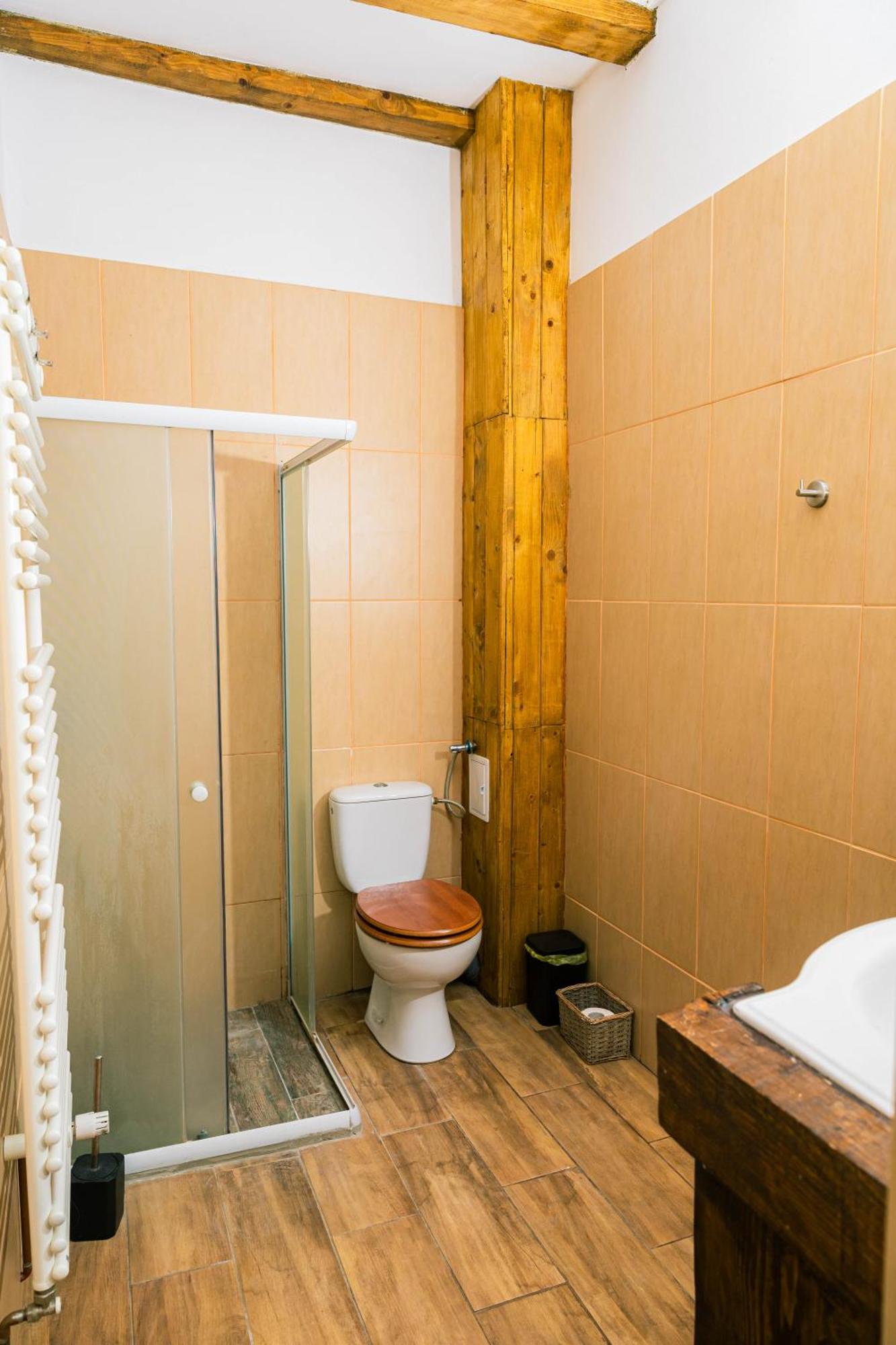 Отель Casa Thea Cheile Nerei Socolari Экстерьер фото