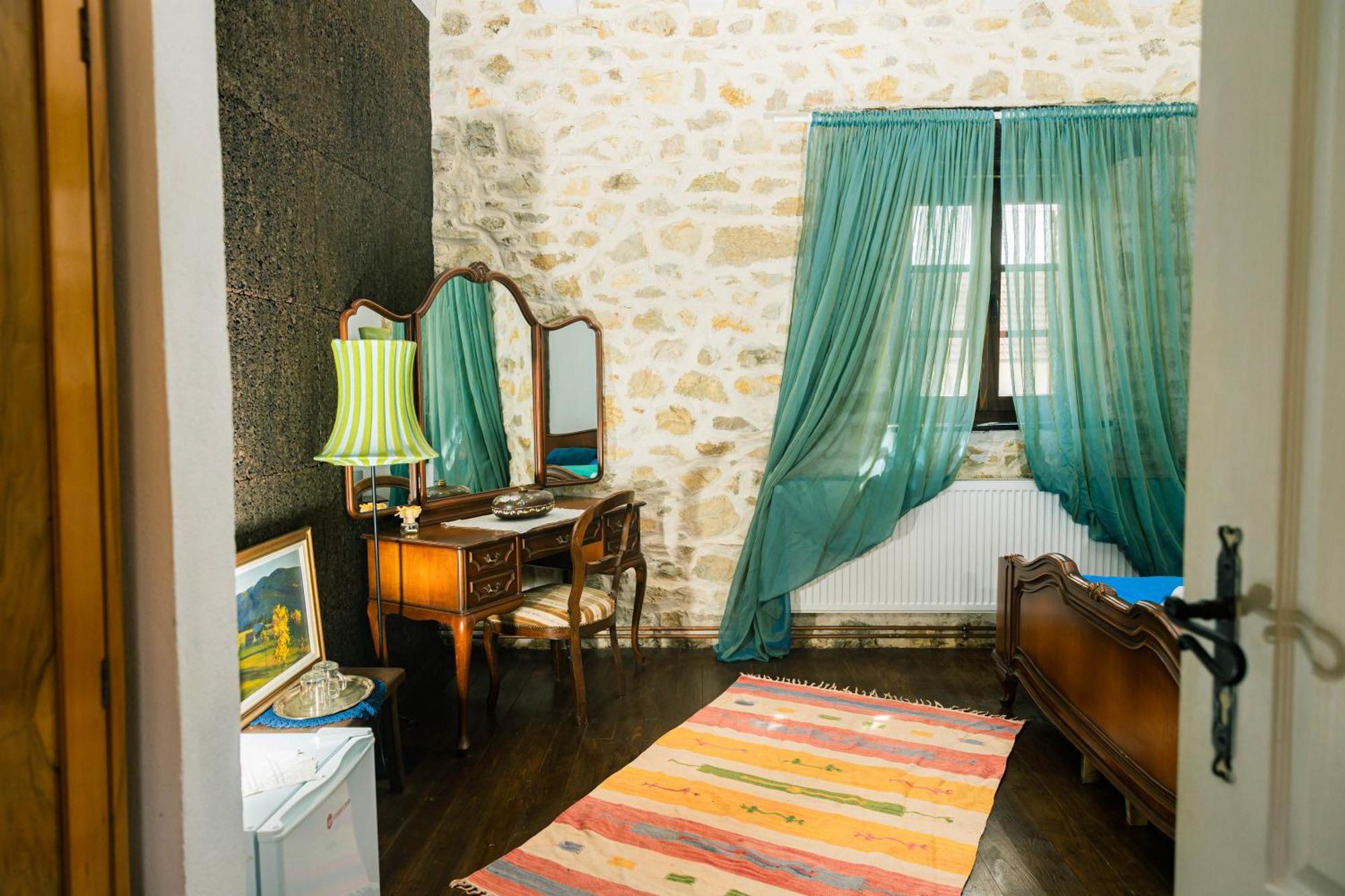 Отель Casa Thea Cheile Nerei Socolari Экстерьер фото