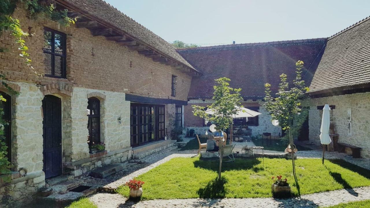 Отель Casa Thea Cheile Nerei Socolari Экстерьер фото